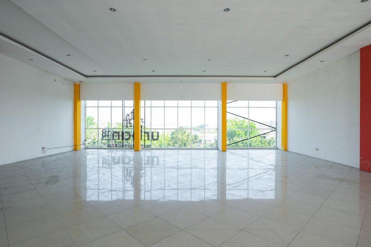 โอโย แฟล็กชิป 1575 เออร์เบิน 18 Hotel สุราบายา ภายนอก รูปภาพ