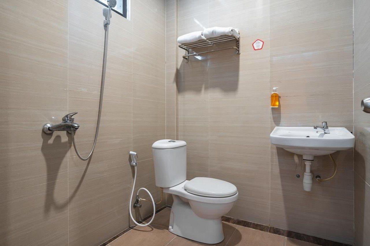 โอโย แฟล็กชิป 1575 เออร์เบิน 18 Hotel สุราบายา ภายนอก รูปภาพ