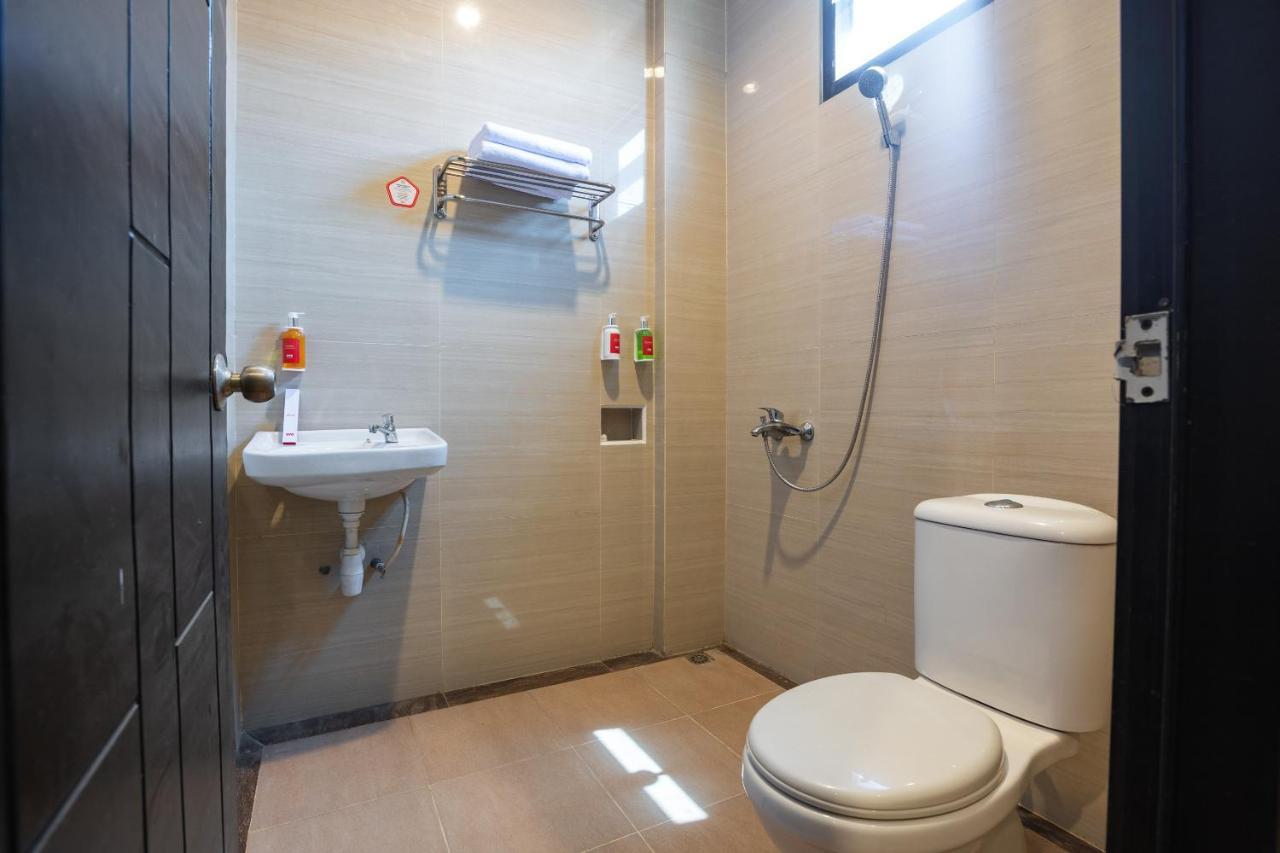 โอโย แฟล็กชิป 1575 เออร์เบิน 18 Hotel สุราบายา ภายนอก รูปภาพ